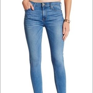 ☆ HUDSON Nico Super Skinny Jean